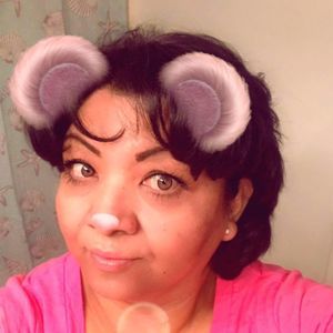 Meet your Posher, Reyna